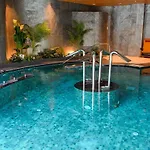 Mola Istanbul 4* סיליברי
