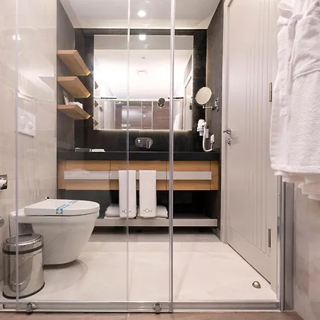 Mola Istanbul 4* Силиври
