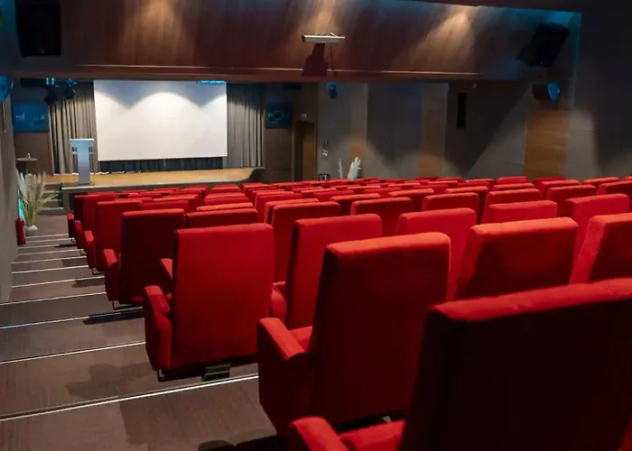 Mola Istanbul Aparthotel 4*